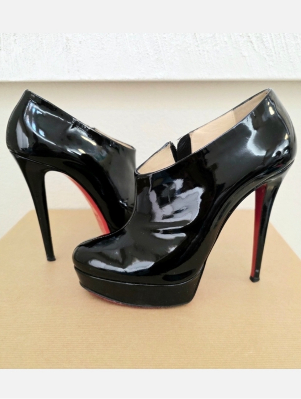 Authentic Christian Louboutin Black Patent Leather Ankle Boots Booties EU 39 - Picture 3 of 14